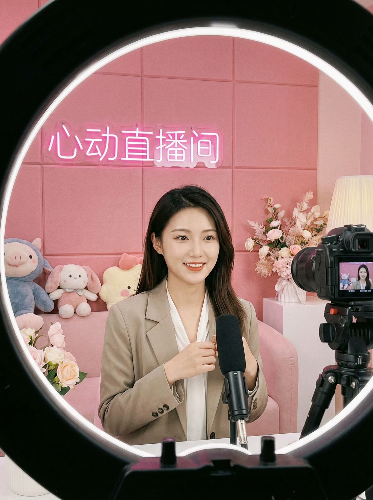 海角美女直播视频间